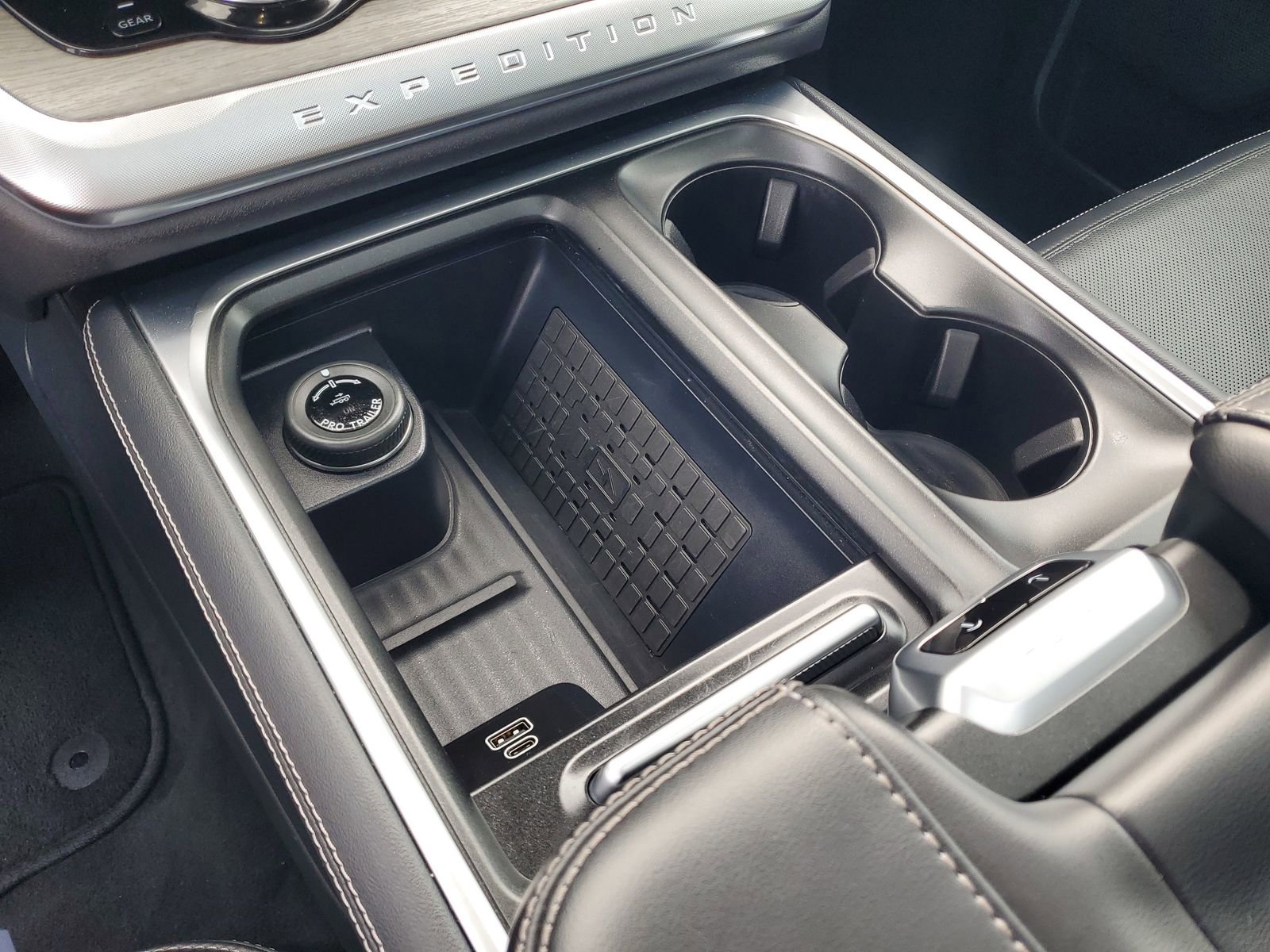 Certified 2025 Ford Expedition Max Platinum AWD/4WD image 30