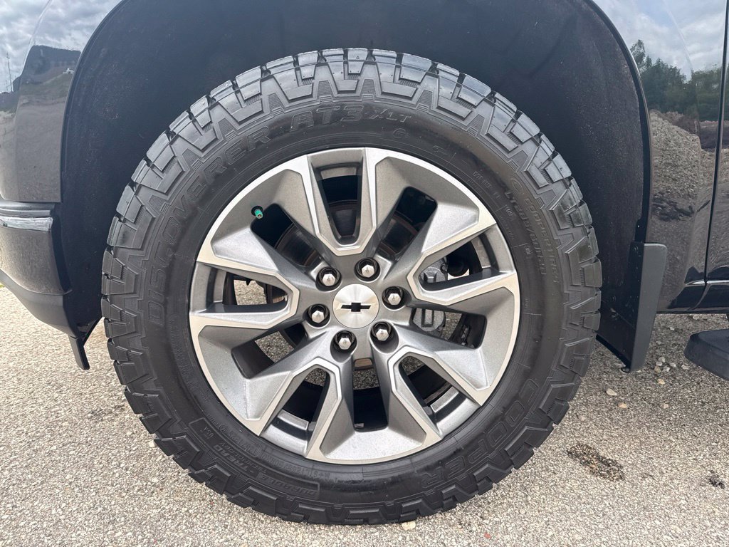 Used 2022 Chevrolet Silverado 1500 RST w/ Z71 Off-Road Package AWD/4WD image 12