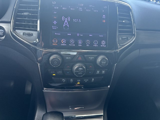 Used 2020 Jeep Grand Cherokee Altitude AWD/4WD image 20