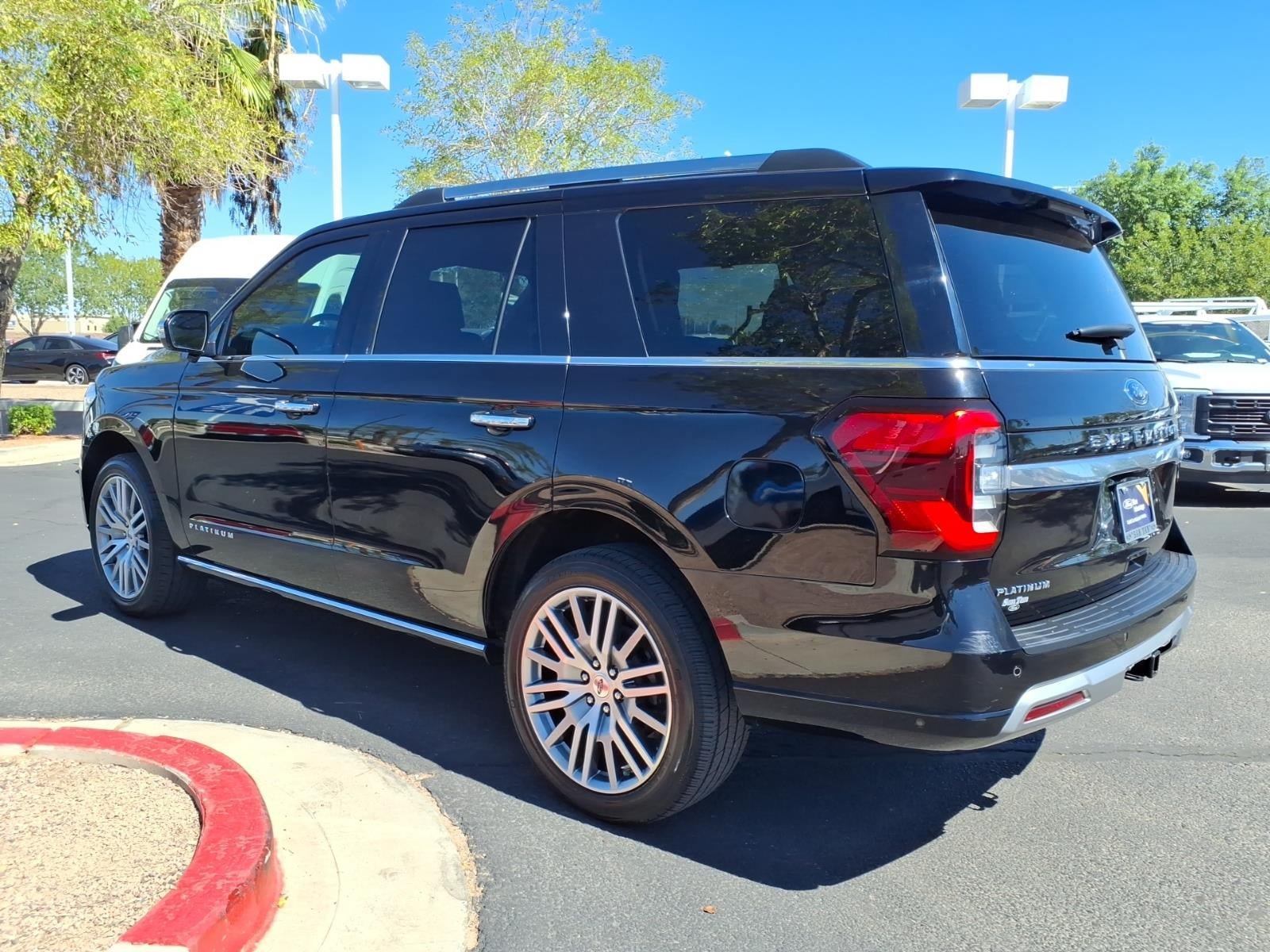 Certified 2024 Ford Expedition Platinum AWD/4WD image 6