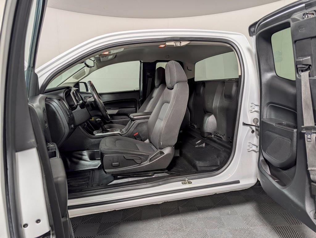 Used 2021 Chevrolet Colorado LT w/ Fleet Safety Package RWD image 12