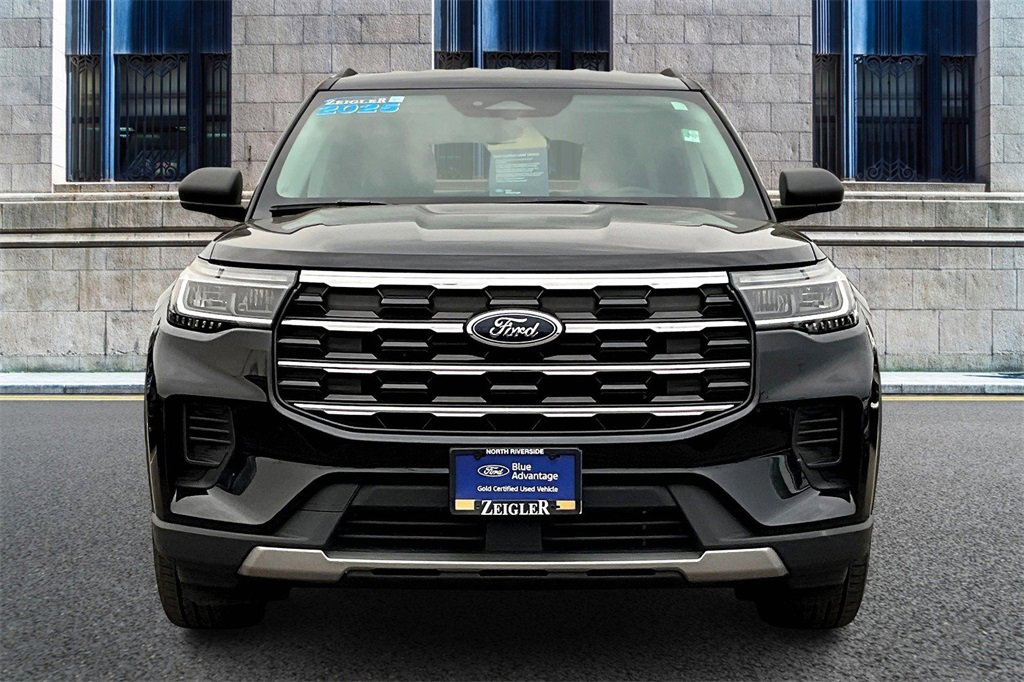 Certified 2025 Ford Explorer Active image 3