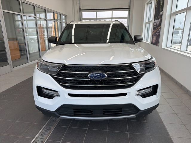 Certified 2022 Ford Explorer XLT w/ Equipment Group 202A image 2
