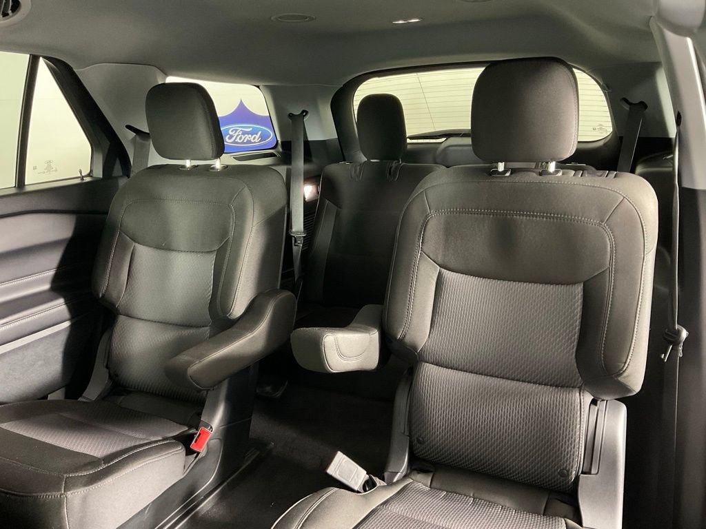 Certified 2023 Ford Explorer XLT RWD image 16