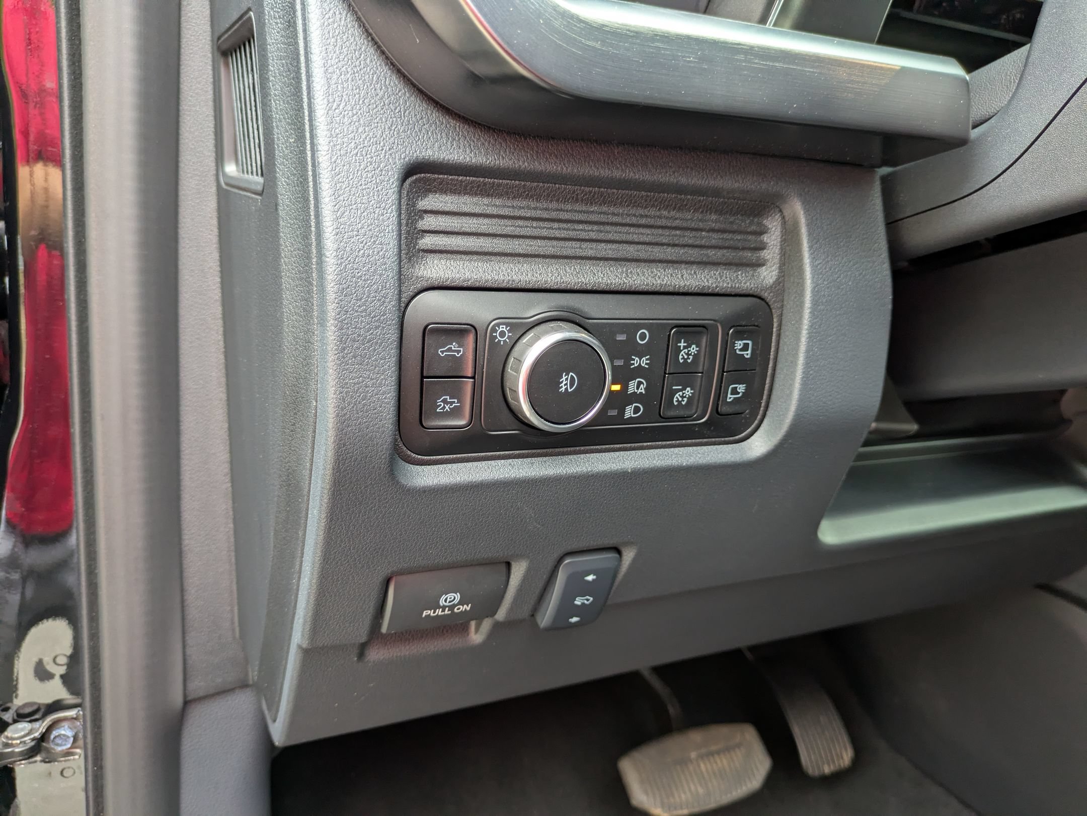 Certified 2025 Ford F350 Lariat w/ Lariat Ultimate Package AWD/4WD image 18