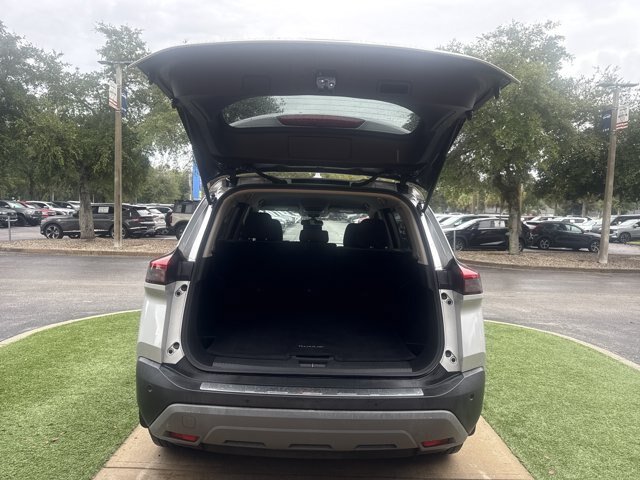 Used 2021 Nissan Rogue SV FWD image 5