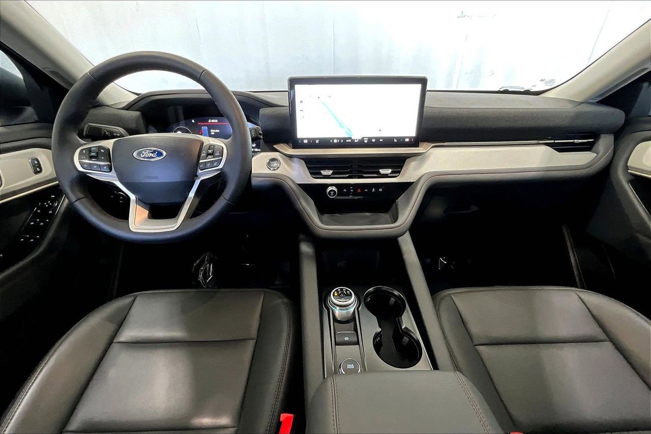 Certified 2026 Ford Explorer Active w/ Active Comfort Package image 15