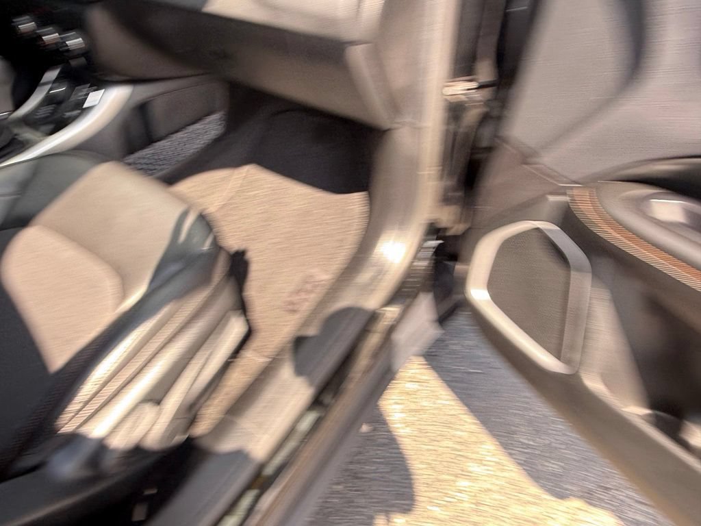 Used 2018 Jeep Compass Latitude AWD/4WD image 62