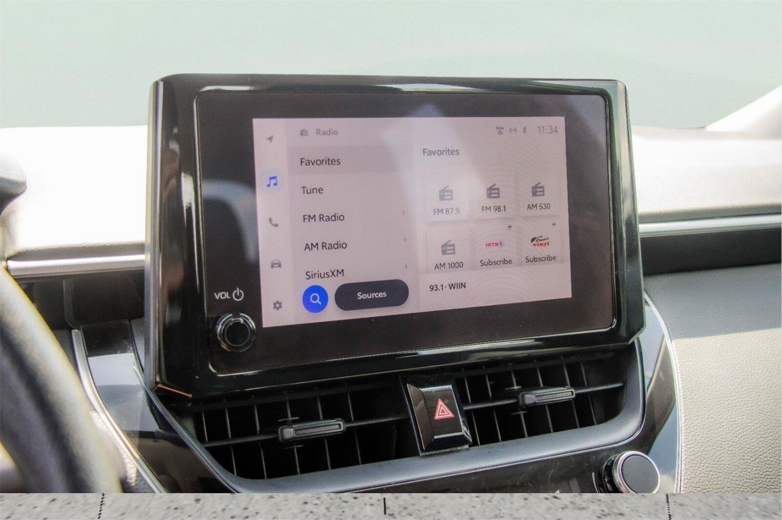 Used 2024 Toyota Corolla LE FWD image 15