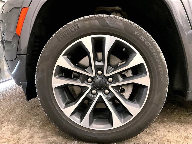 Used 2021 Jeep Grand Cherokee L Overland w/ Luxury Tech Group IV AWD/4WD image 8