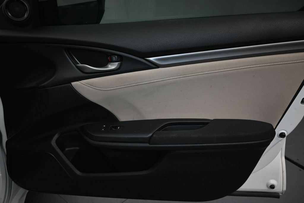 Used 2018 Honda Civic EX image 13