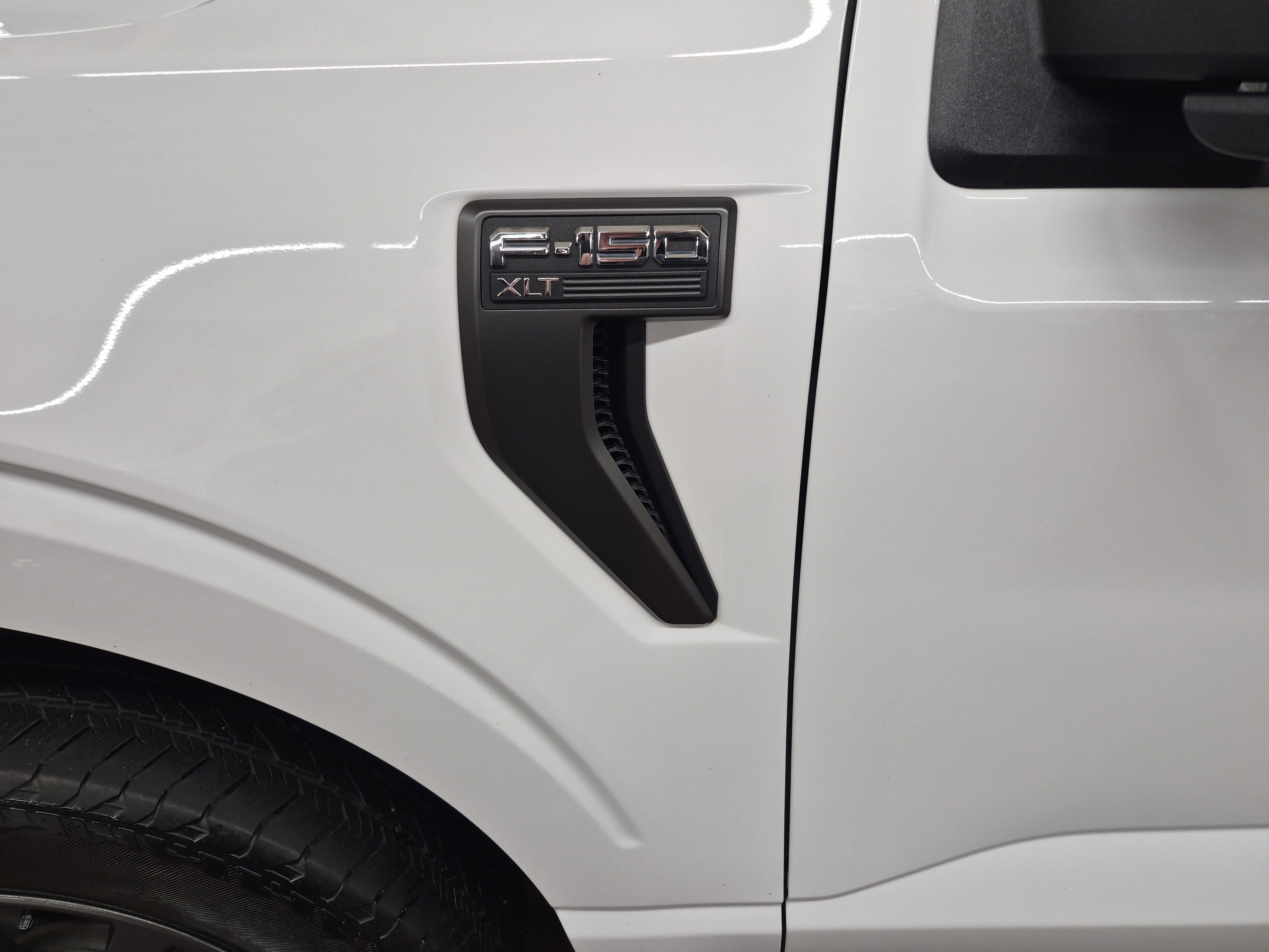 Certified 2023 Ford F150 XLT w/ Equipment Group 302A High image 10