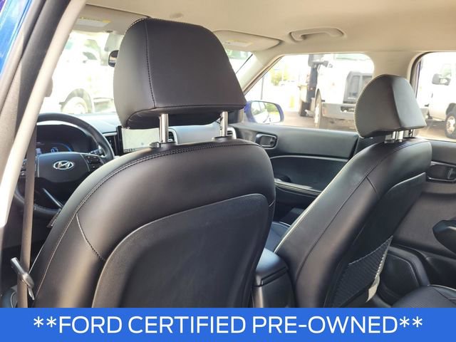 Used 2023 Hyundai Venue Limited FWD image 20