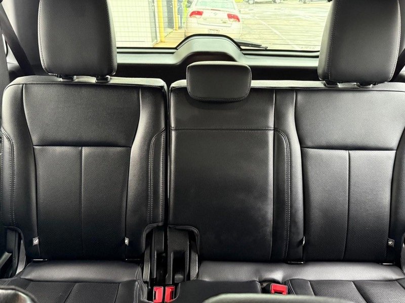 Certified 2019 Ford Expedition Max XLT w/ Equipment Group 202A image 10