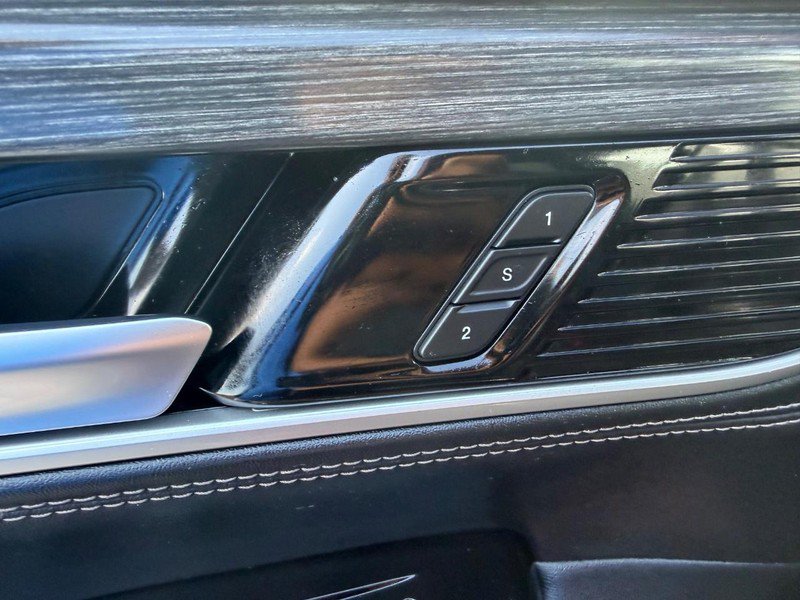 Used 2024 Jeep Wagoneer L Series II w/ Flexible Seating Group AWD/4WD image 22