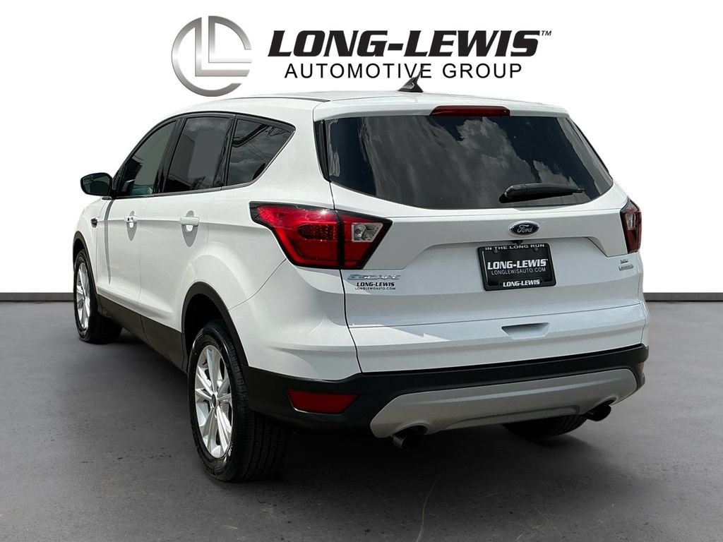 Certified 2019 Ford Escape SE FWD image 4