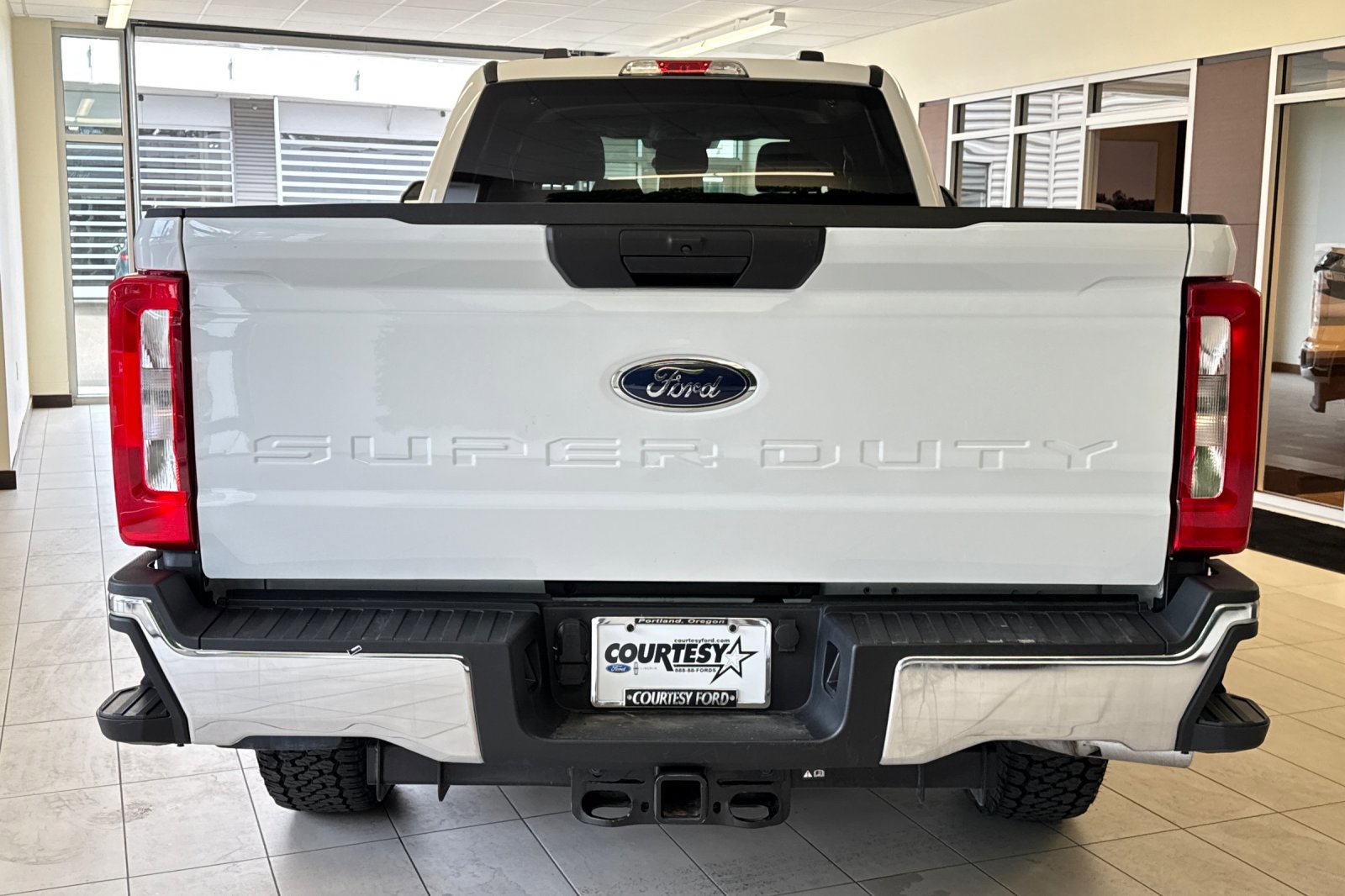 Certified 2024 Ford F250 XLT w/ FX4 Off-Road Package AWD/4WD image 5