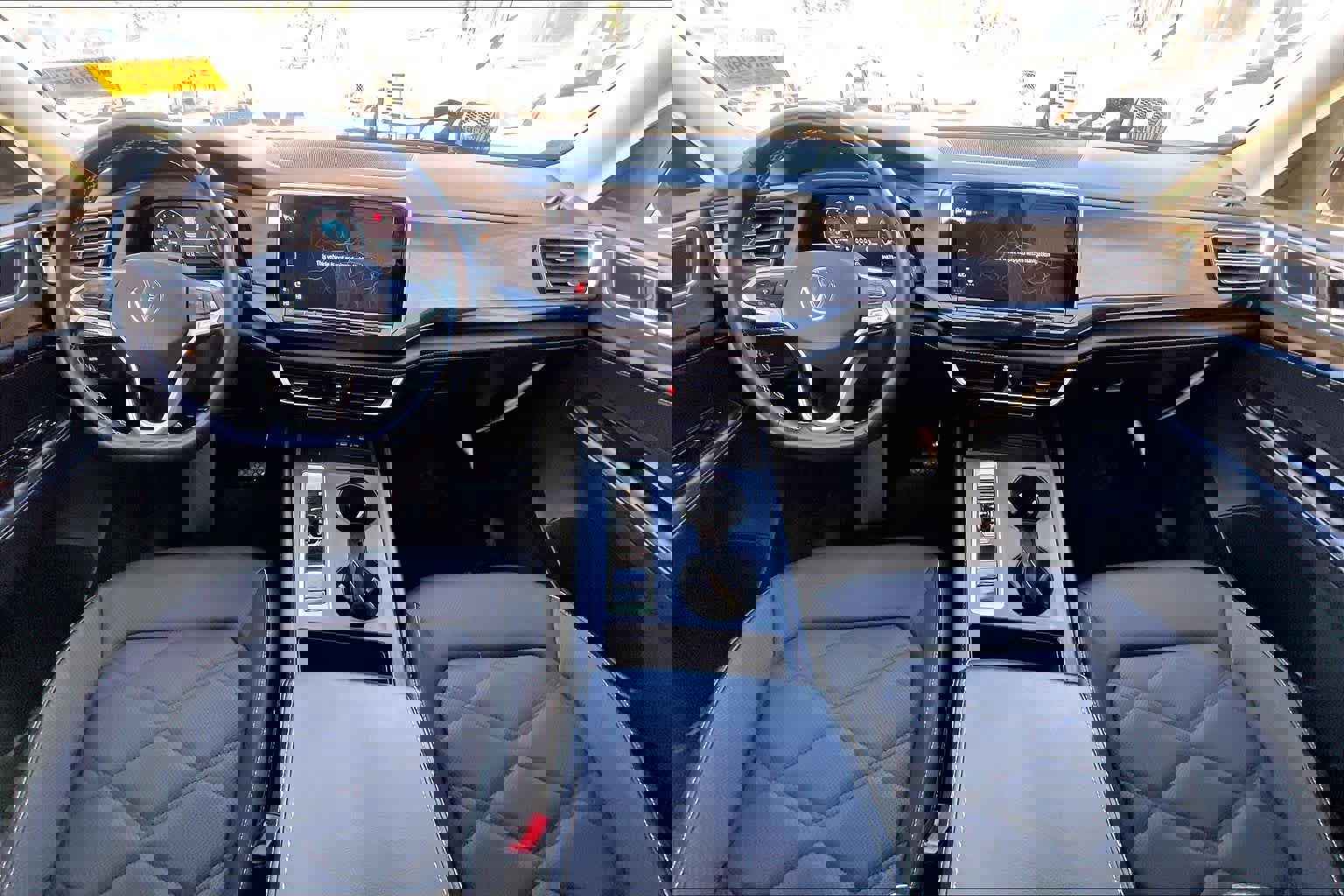 Used 2025 Volkswagen Atlas SE image 11