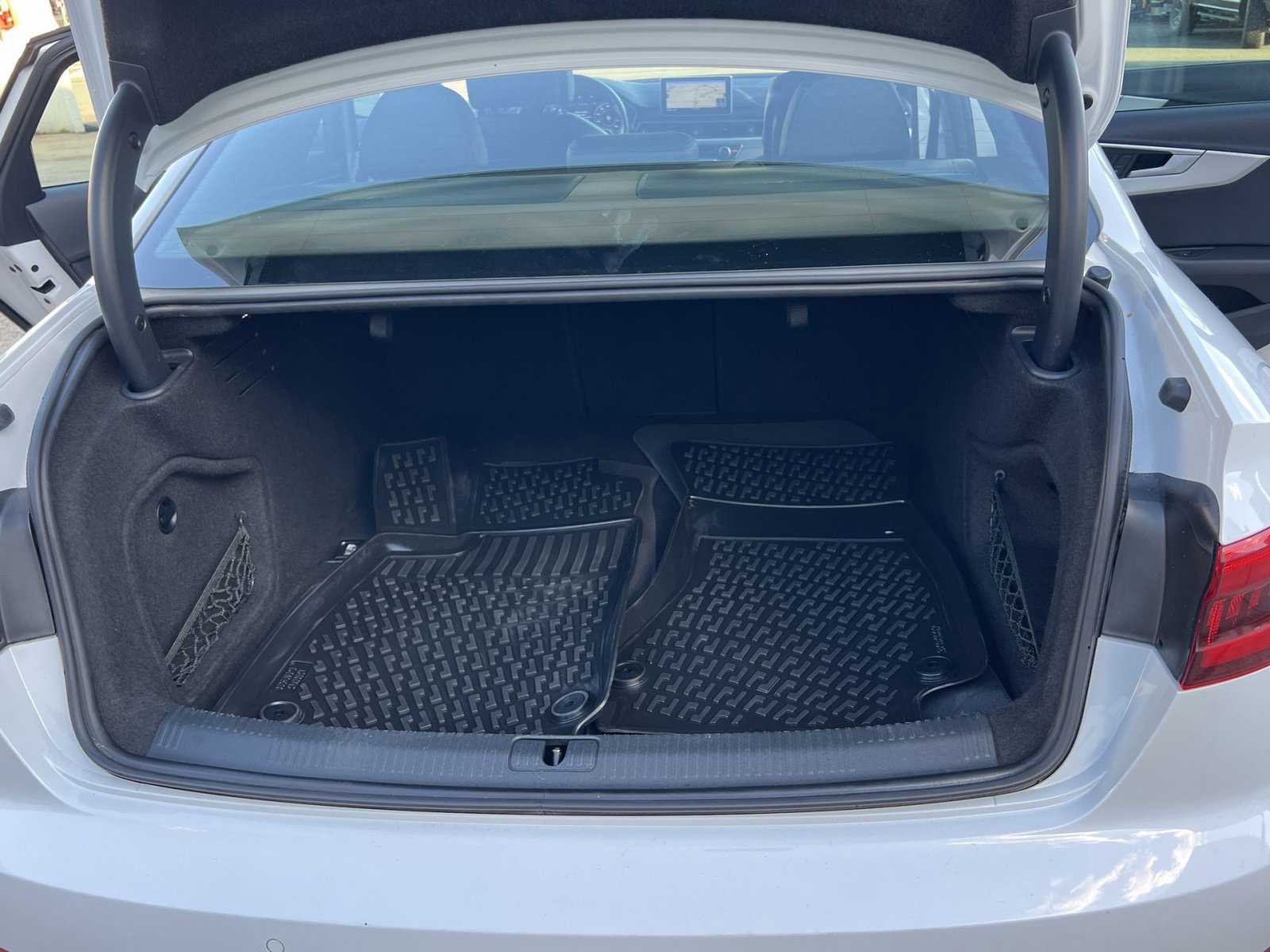 Used 2017 Audi A4 2.0T Prestige image 26