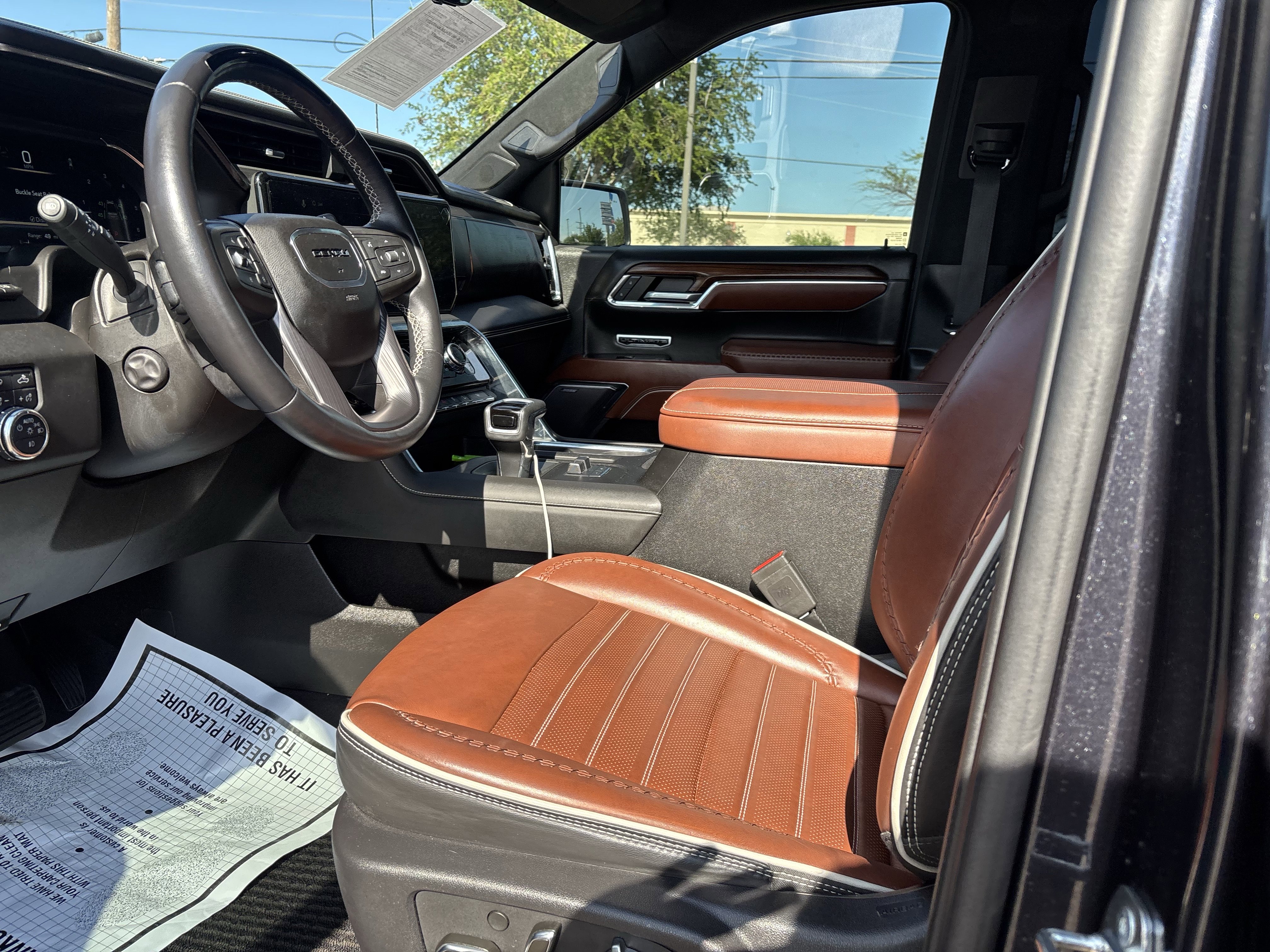 Used 2024 GMC Sierra 1500 Denali Ultimate AWD/4WD image 10