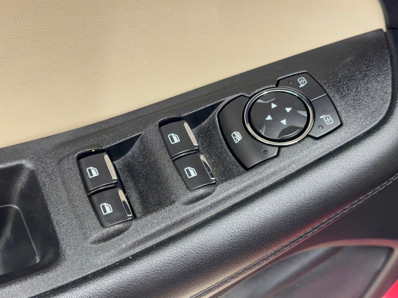 Certified 2020 Ford Edge SEL FWD image 15