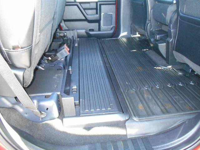 Certified 2019 Ford F350 Lariat w/ Camper Package AWD/4WD image 9