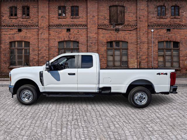 Certified 2025 Ford F250 XL w/ XL Chrome Package AWD/4WD image 7