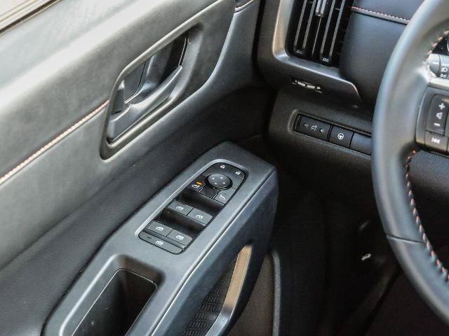 Used 2024 Nissan Pathfinder Rock Creek AWD/4WD image 32