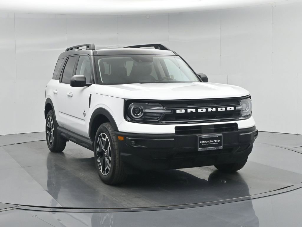 Certified 2024 Ford Bronco Sport Outer Banks w/ Tech Package AWD/4WD image 60
