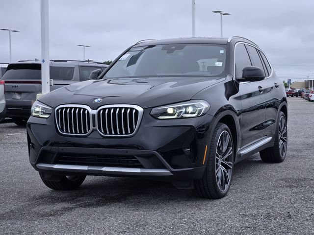 Used 2024 BMW X3 sDrive30i w/ Premium Package w/ZPA RWD image 3