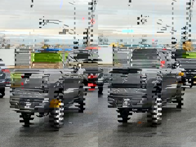 Used 2023 Nissan Frontier SV w/ Tow Package image 5