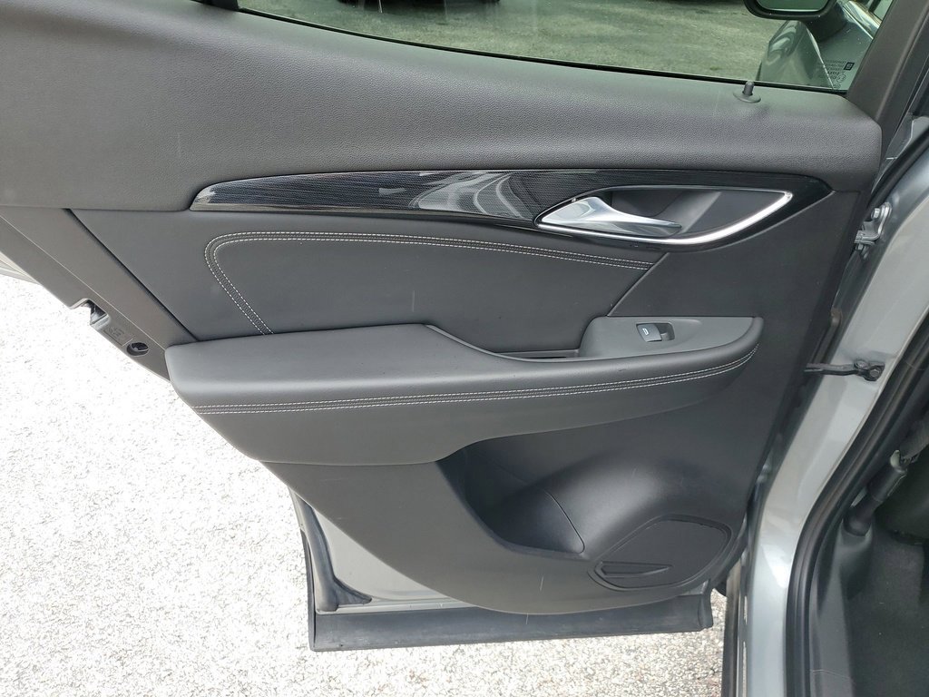 Used 2023 Buick Envision Essence image 19