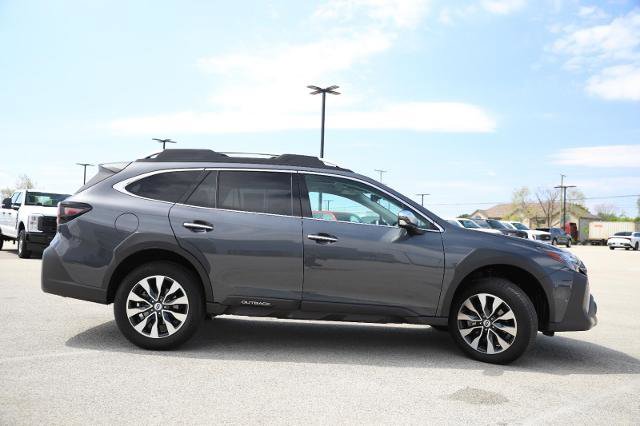 Used 2023 Subaru Outback Touring XT AWD/4WD image 6