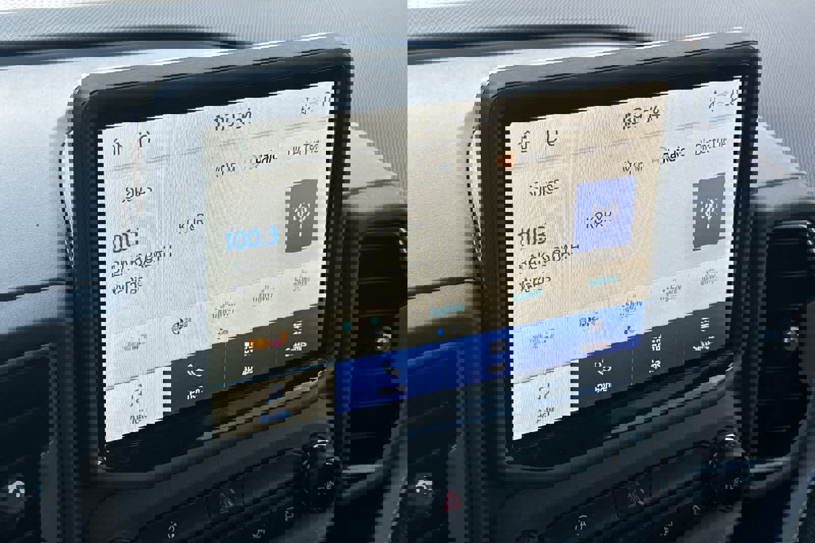 Certified 2023 Ford Bronco Sport Outer Banks w/ Tech Package image 18