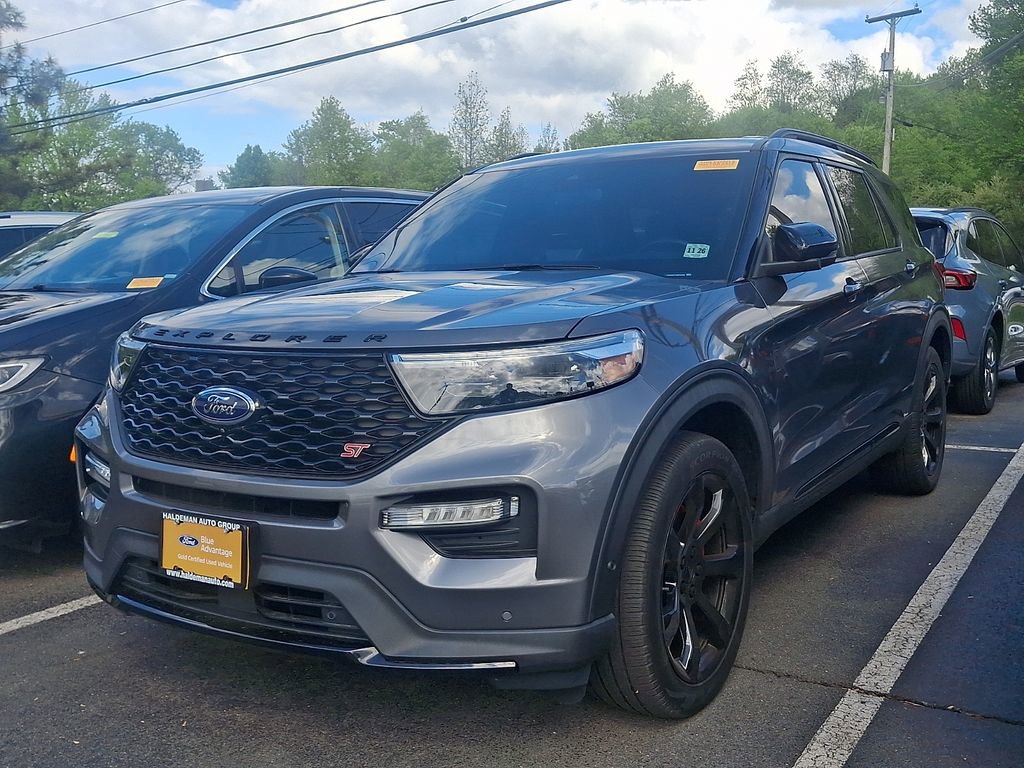 Certified 2021 Ford Explorer ST w/ Equipment Group 401A AWD/4WD image 3