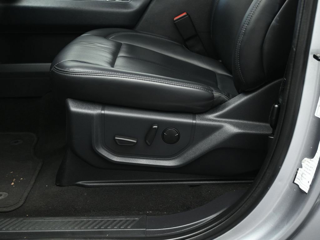 Certified 2024 Ford Expedition Max XLT image 40