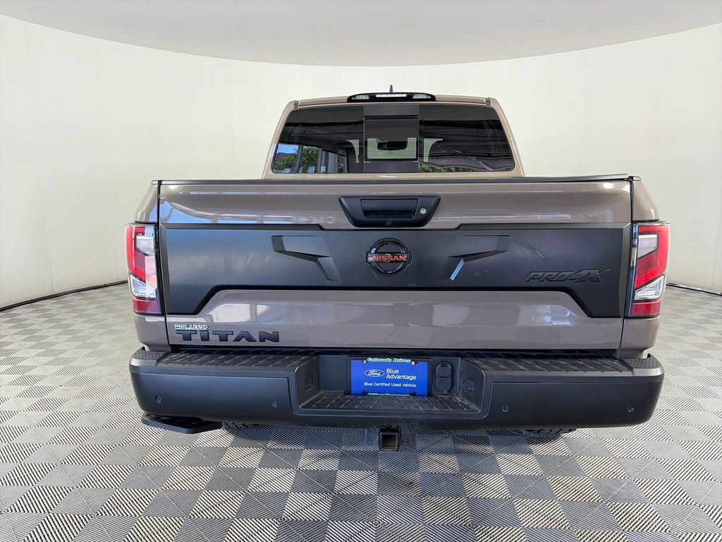 Used 2022 Nissan Titan PRO-4X w/ Pro-4x Convenience Package AWD/4WD image 4