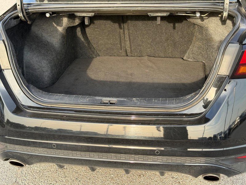 Used 2025 Nissan Altima 2.5 SR FWD image 6