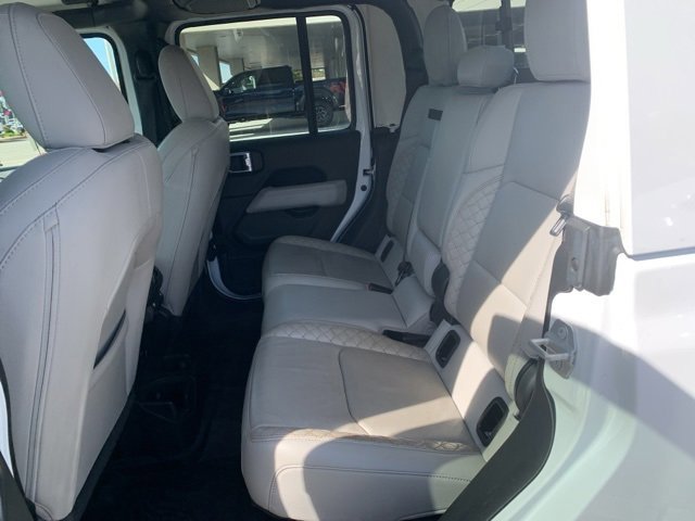 Used 2021 Jeep Gladiator Overland image 13