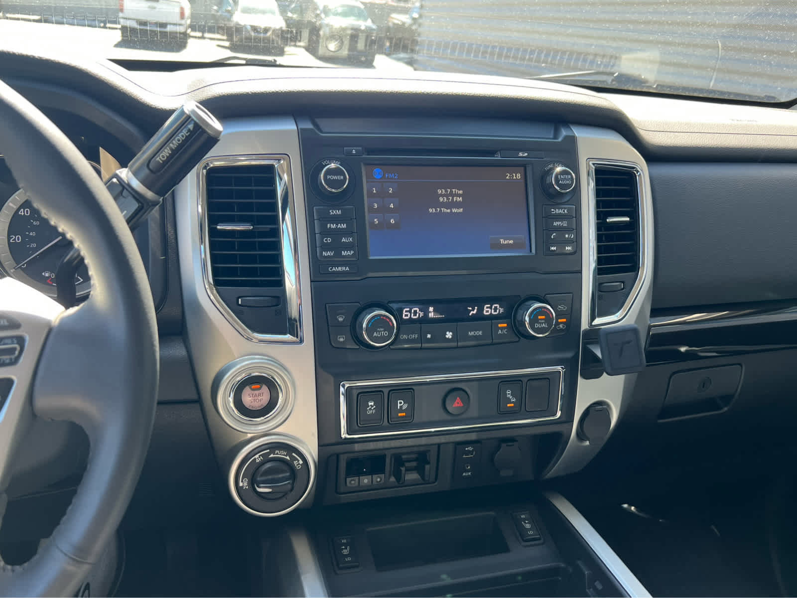 Used 2017 Nissan Titan SV image 35