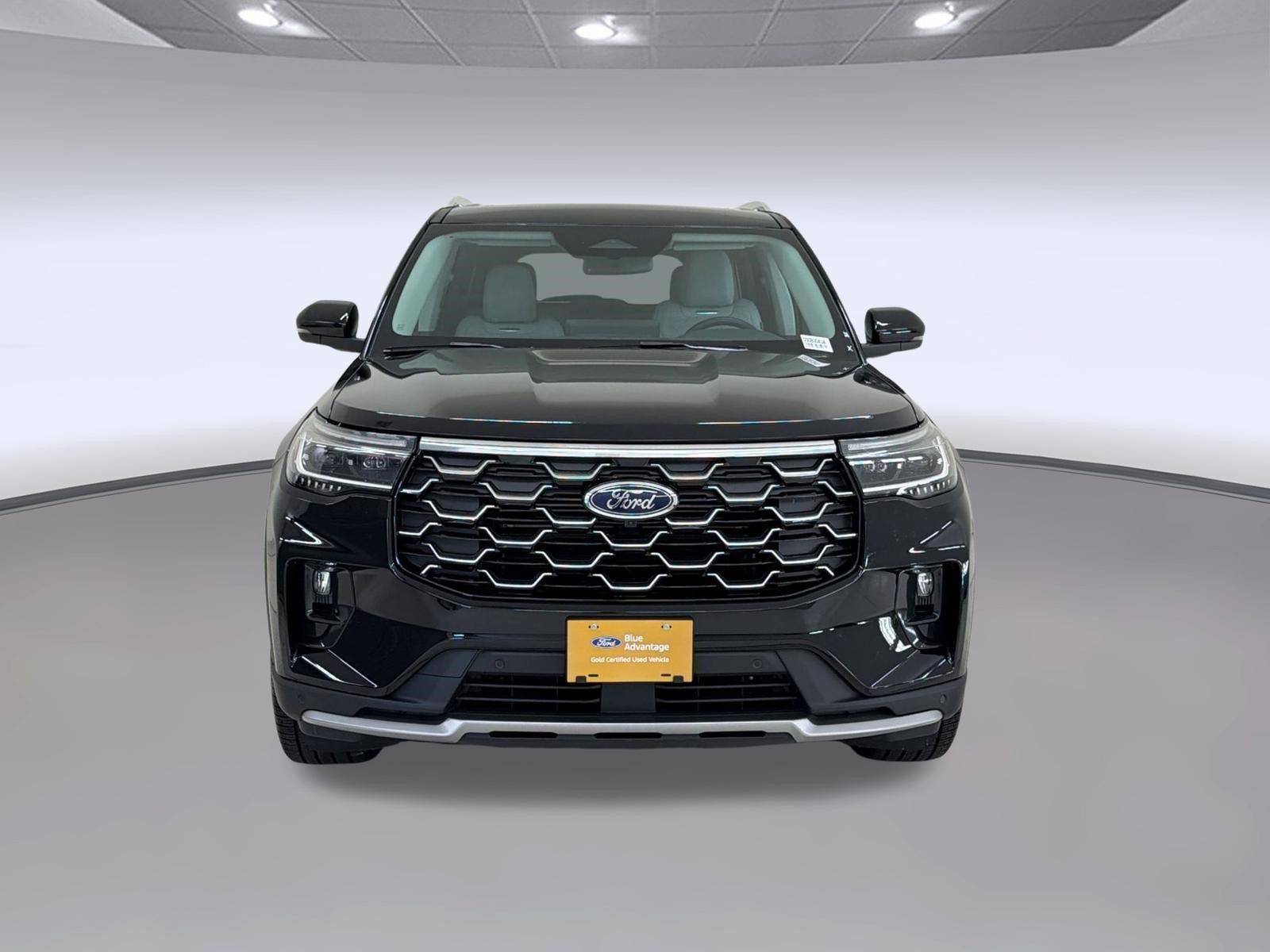 Certified 2025 Ford Explorer Platinum w/ Ultimate Package AWD/4WD image 6
