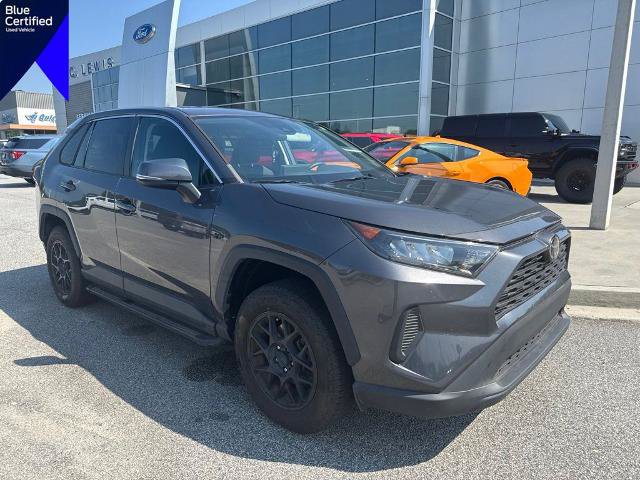 Used 2022 Toyota RAV4 LE FWD image 1