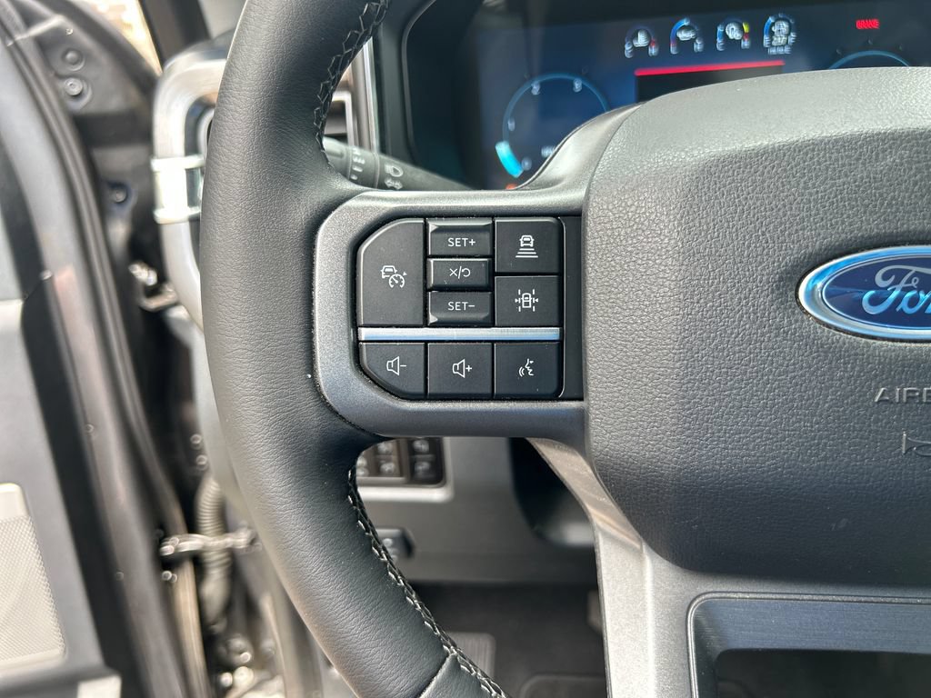 Certified 2025 Ford F450 Lariat w/ Lariat Ultimate Package AWD/4WD image 22