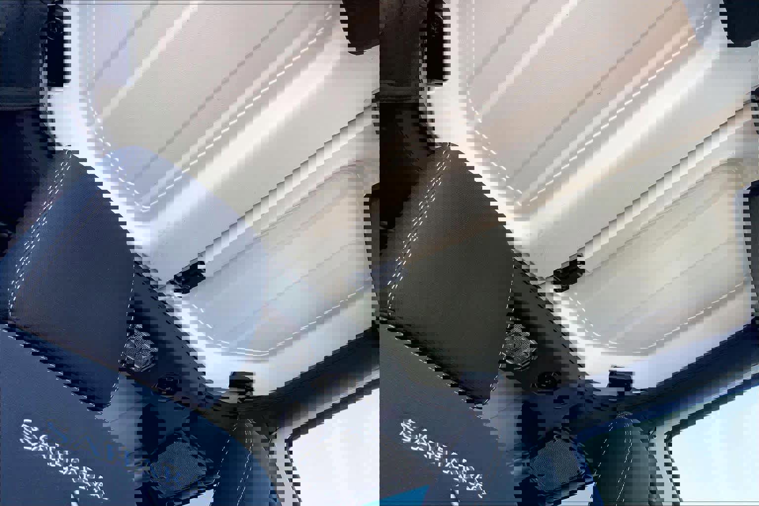 Used 2018 Jeep Wrangler Unlimited Sahara image 13