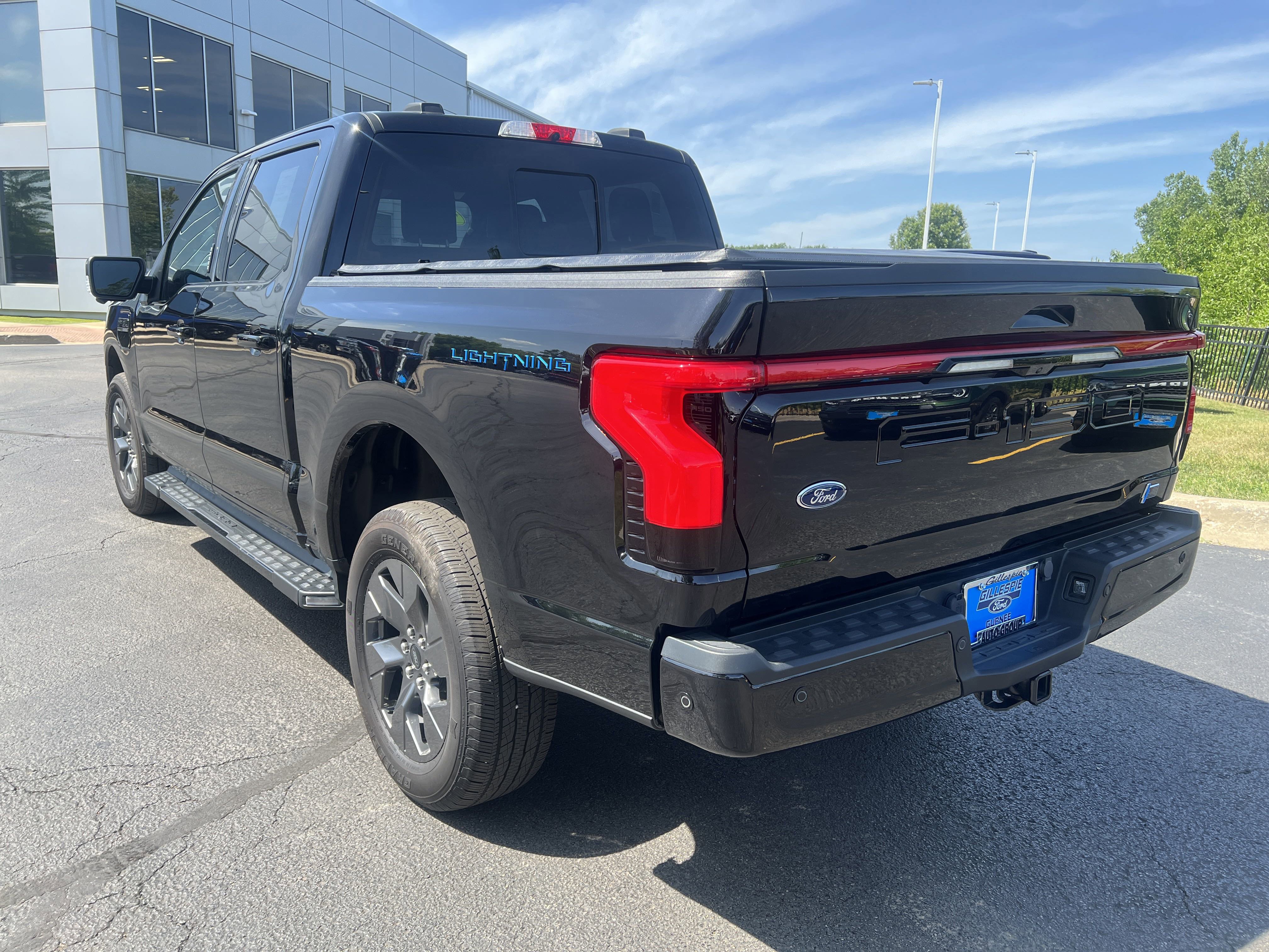 Certified 2023 Ford F150 Lightning Lariat image 5