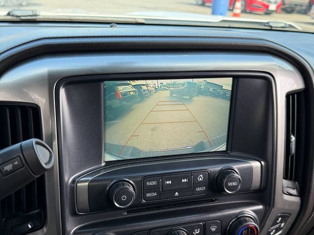 Used 2018 Chevrolet Silverado 1500 LTZ w/ LTZ Plus Package AWD/4WD image 19