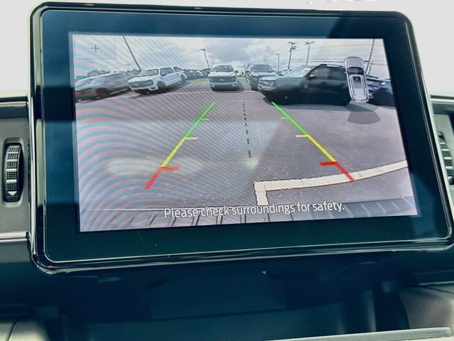 Certified 2022 Ford Explorer XLT w/ Equipment Group 202A AWD/4WD image 21