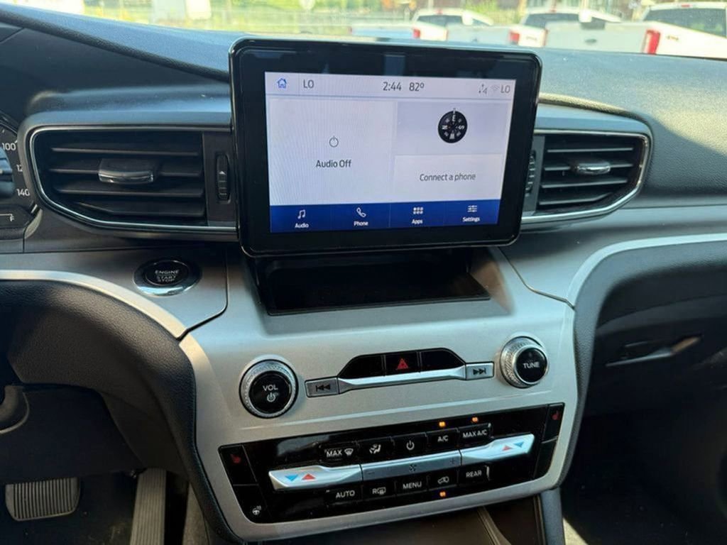 Certified 2022 Ford Explorer XLT w/ Equipment Group 202A image 48