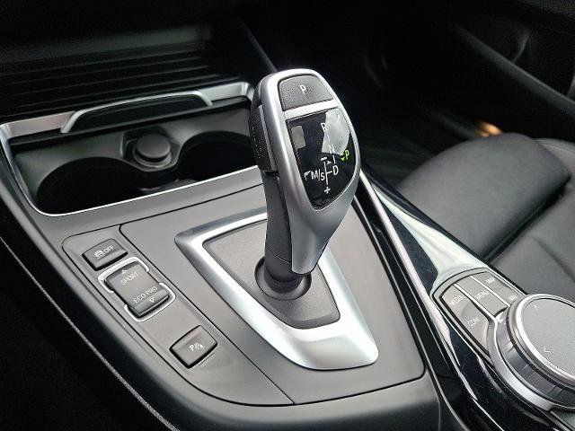 Used 2020 BMW 230i Coupe w/ Premium Package image 15