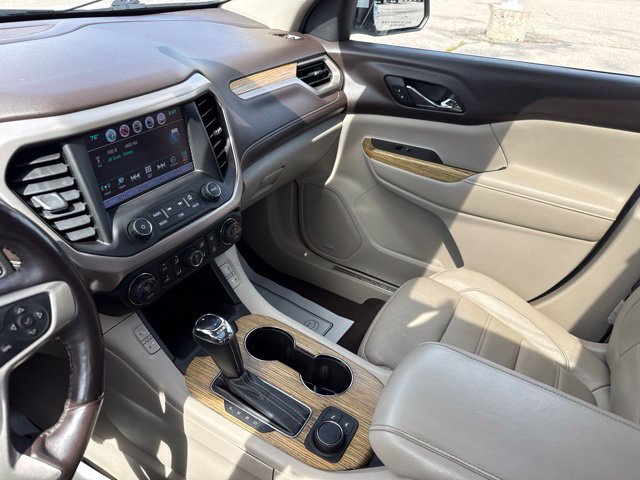 Used 2017 GMC Acadia Denali w/ Technology Package AWD/4WD image 29